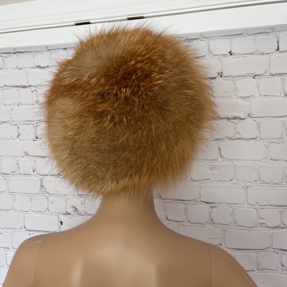 Red Fox fur hat main image 4
